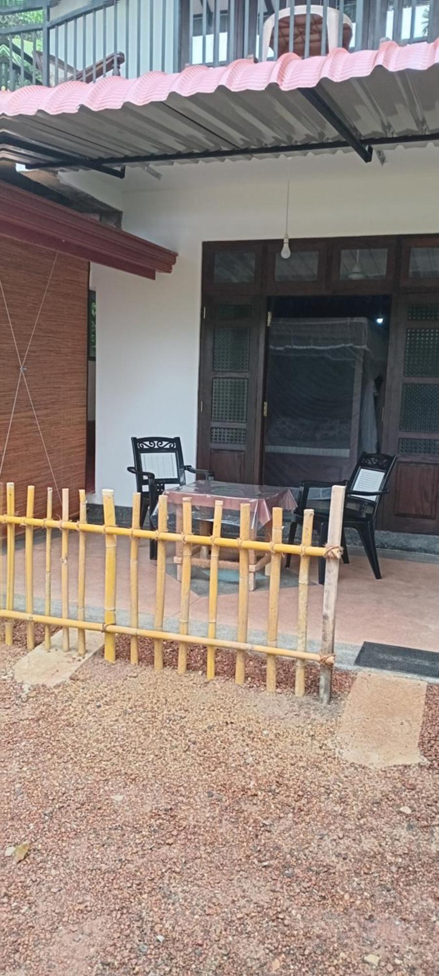 Paddy Field Villa Midigama Room photo